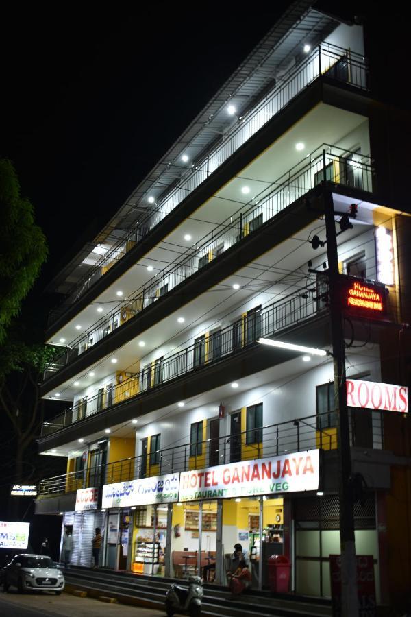 Hotel Gananjaya Gokarna  Extérieur photo