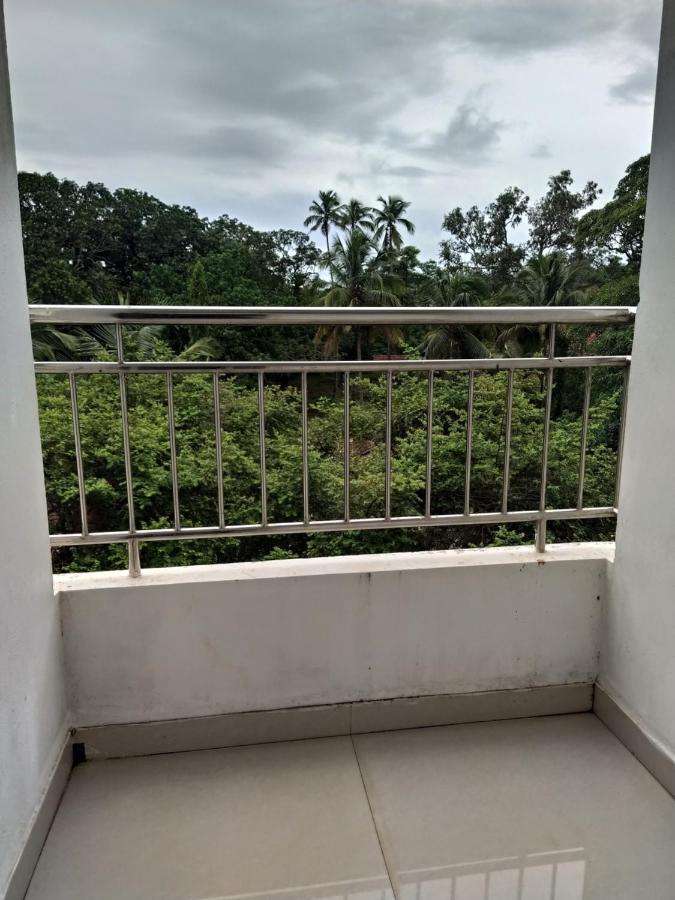 Hotel Gananjaya Gokarna  Extérieur photo